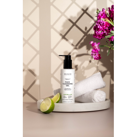 Gel de curatare natural pentru fata si ochi - 200 ml - BEE FACTOR Gel de curatare natural pentru fata si ochi - 200 ml - BEE FACTOR